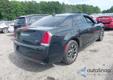 2015 Chrysler 300 300S из США, поврежденный, VIN 2C3CCAGG0FH746857